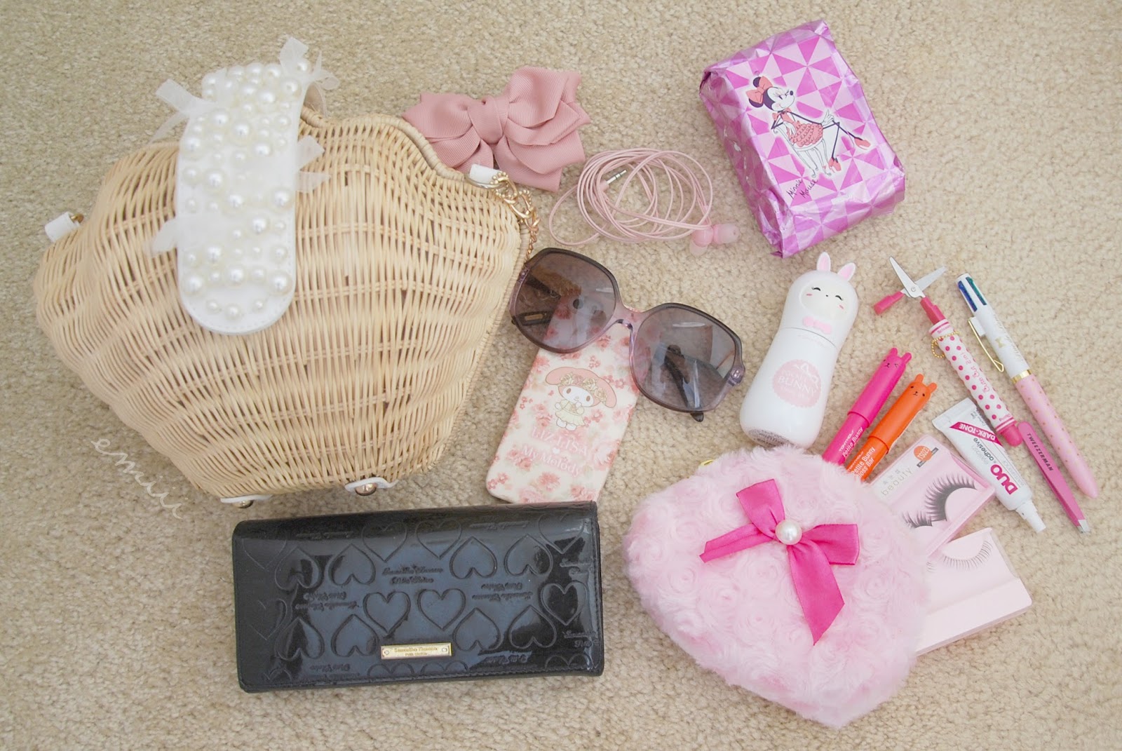 Me and shop her bag